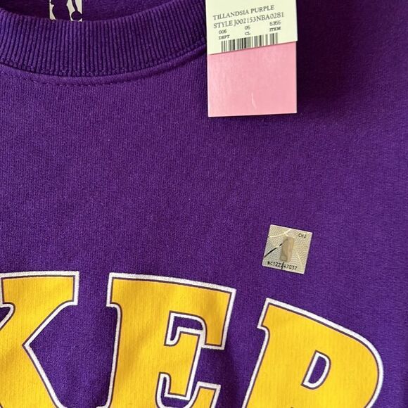 NEW NBA Los Angeles Lakers Sweatshirt - Picture 3 of 4